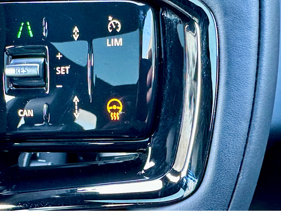 2025 Land Rover Range Rover Evoque AUTOBIOGRAPHY PANORAMIC ROOF