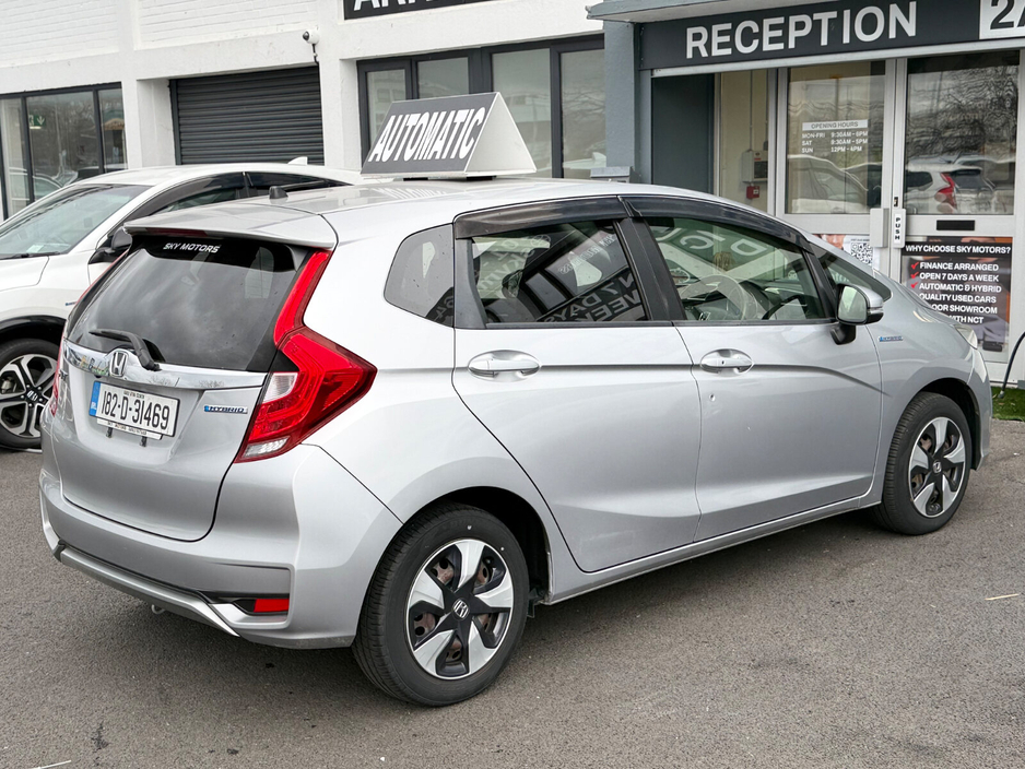 2018 Honda Fit - image 5