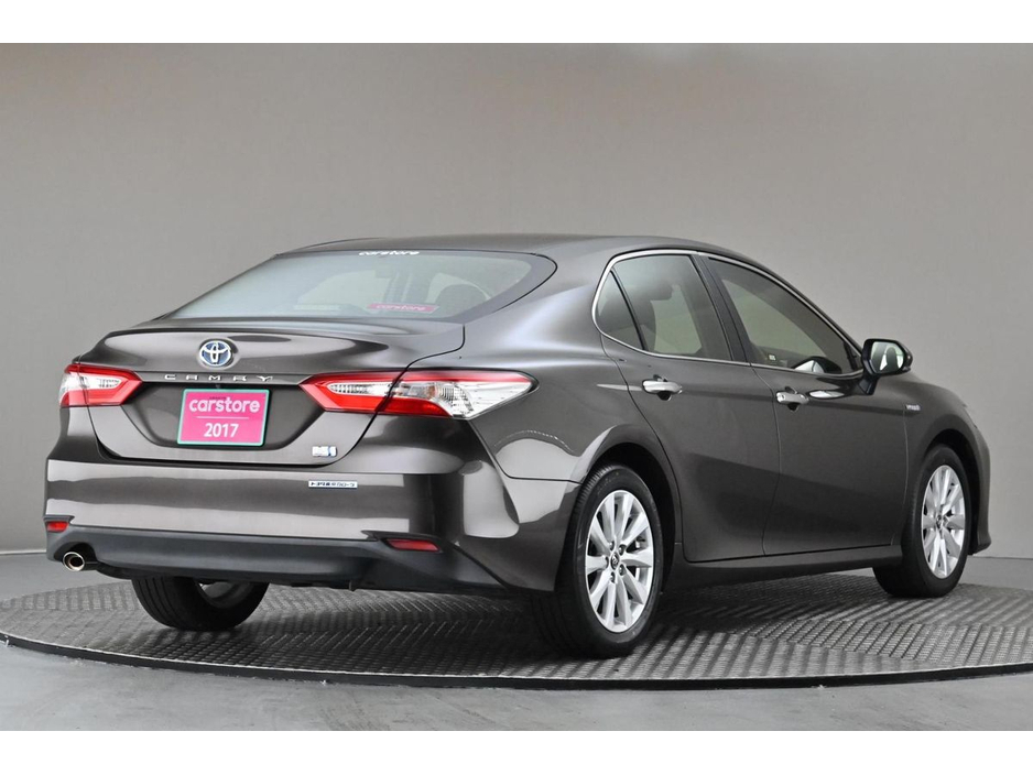 2017 Toyota Camry 2.5 HYBRID *PARK SENSORS*REVERSE CAM* €19,890