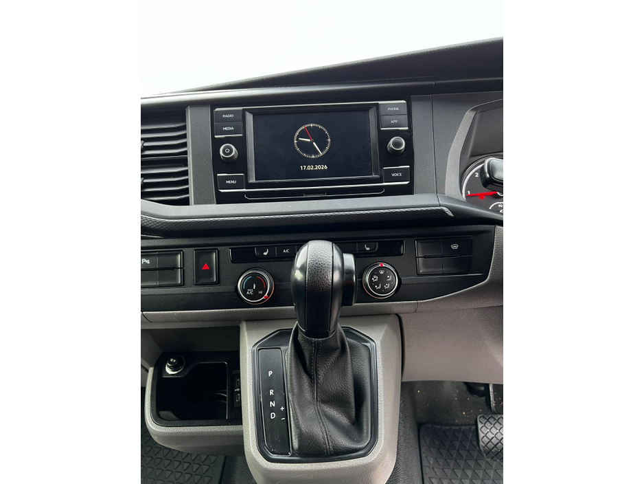 2020 Volkswagen Transporter  €24,000