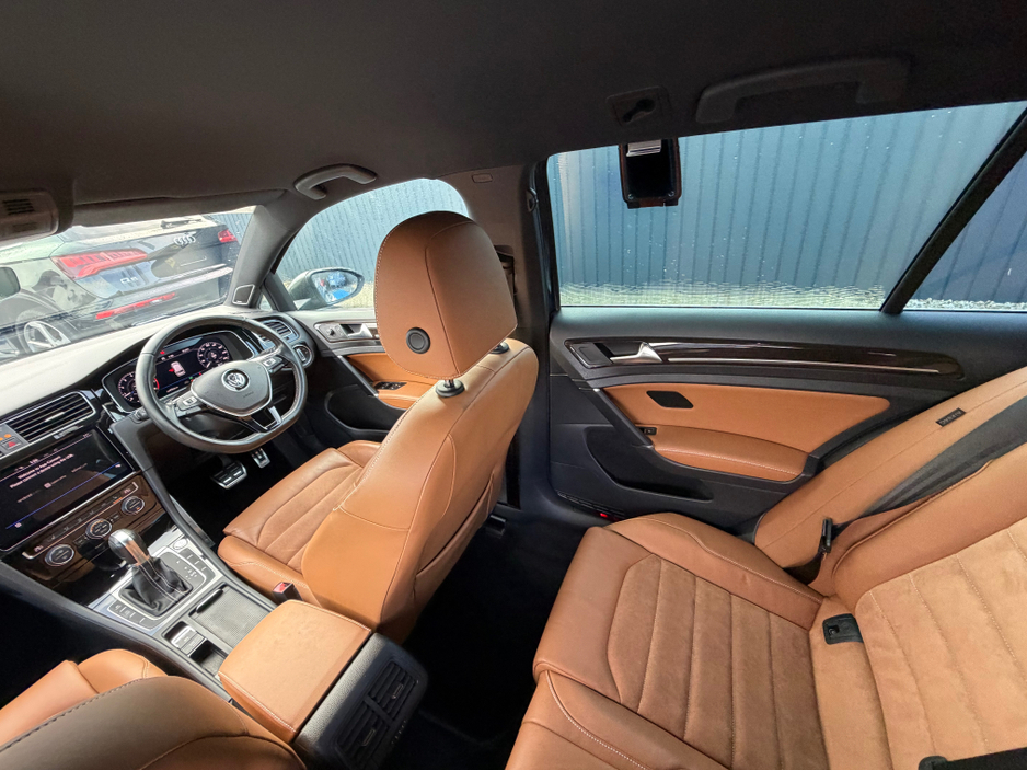 2018 Volkswagen Golf HIGHLINE PREMIUM - 1.4 PETROL - AUTO - 12M WARRANTY - CAR: 1782