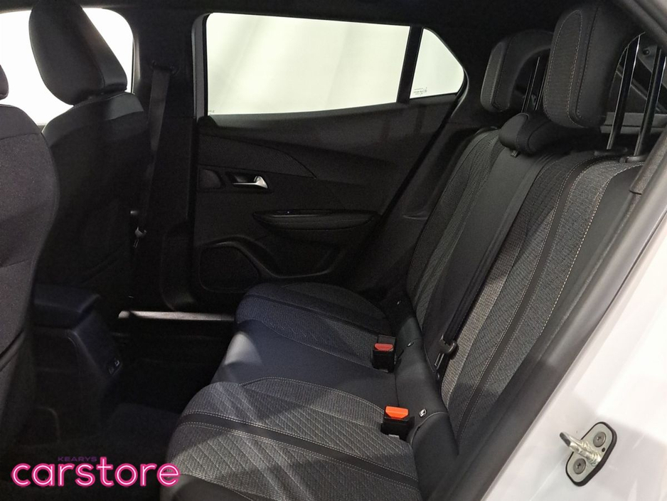 2024 Peugeot 2008 - image 10