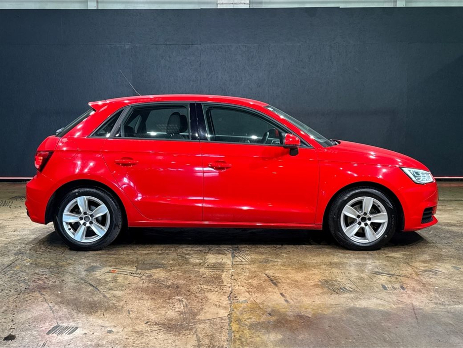 2018 Audi A1 - image 2