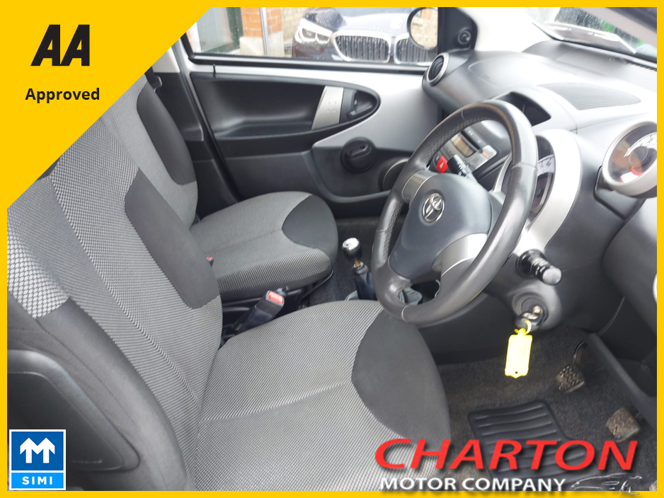 2014 Toyota Aygo - image 7