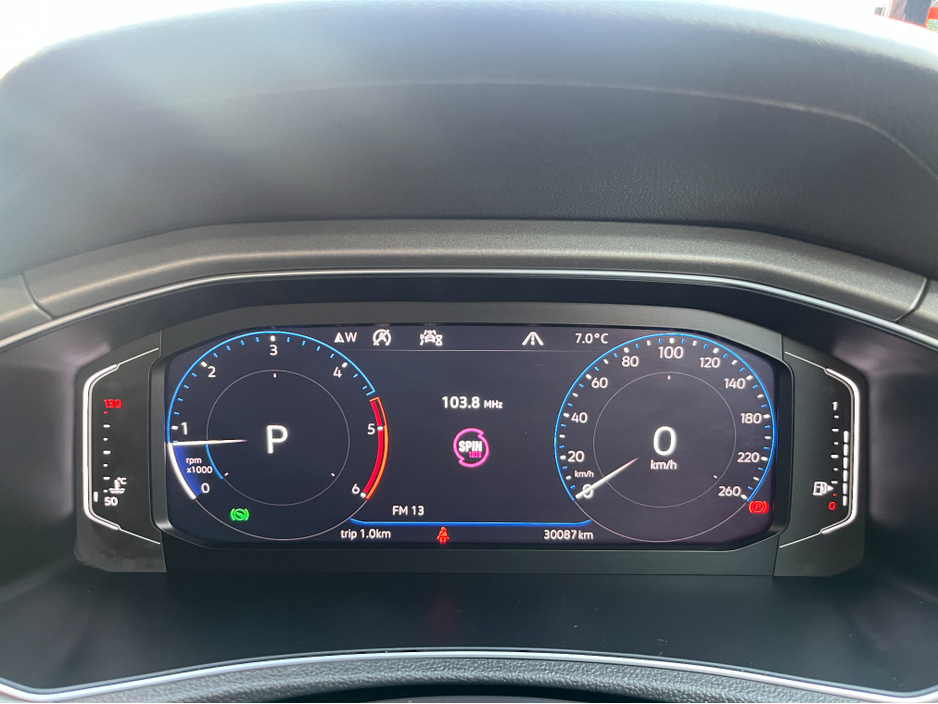 2021 Volkswagen T-Roc STYLE AUTOMATIC 2.0 DIESEL //LOW MILES//KEYLESS ENTRY//REVERSE CAMERA//ADAPTIVE CRUISE CONTROL//BLIND SPOT WARNING// €25,950