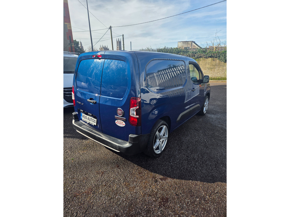 2024 Fiat Doblo - image 5