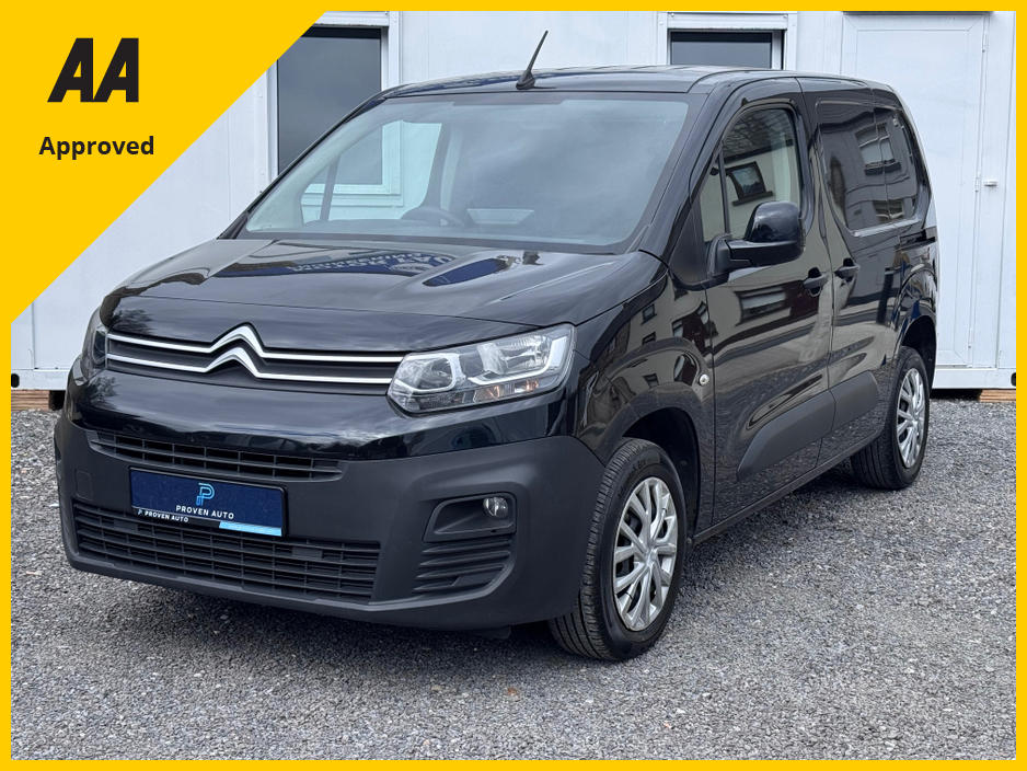 2022 Citroen Berlingo - image 2