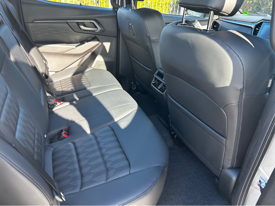 2026 Isuzu D-MAX - image 15