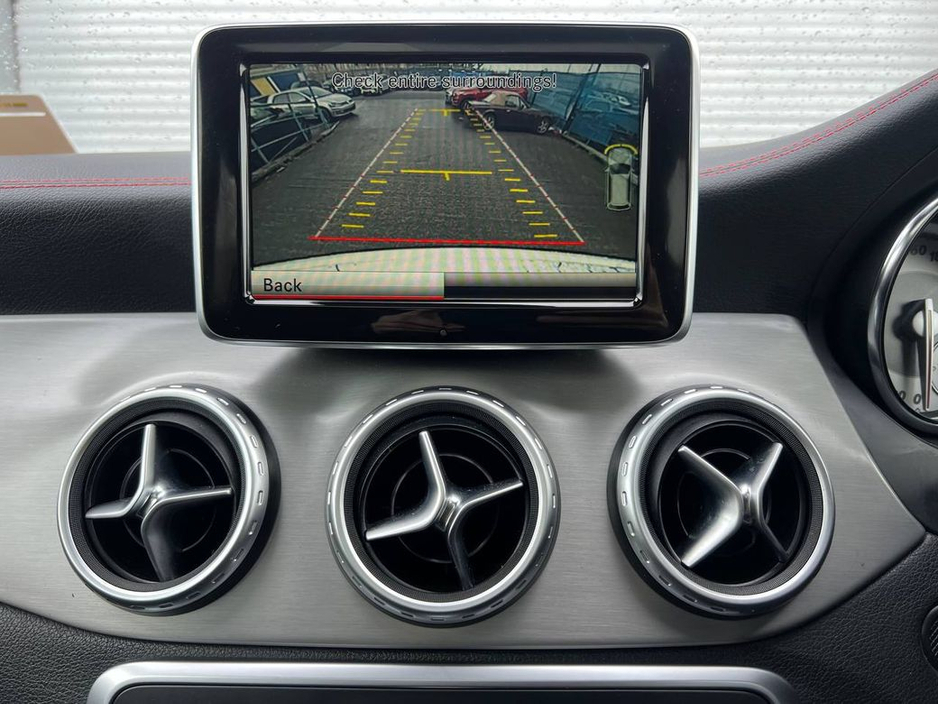 2015 Mercedes-Benz GLA Class - image 9