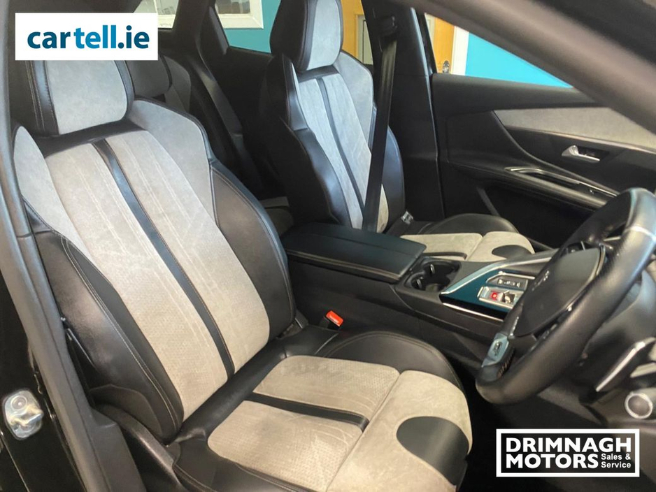 2021 Peugeot 3008 - image 12