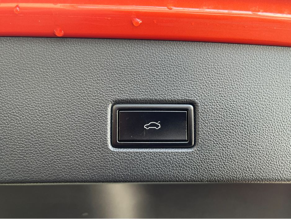 2020 Volkswagen T-Roc - image 9