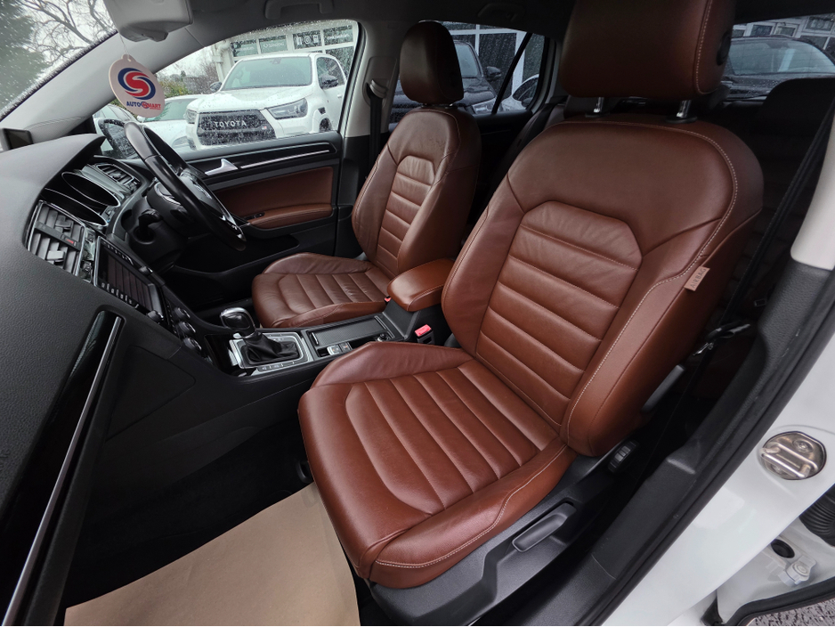 2016 Volkswagen Golf LEATHER TAN LEATHER SEATS 1.4 TSI HEATED ELECTRIC SEATS - NAVIGATION * REVERSING CAMERA * SIMI DEALER - €15,950