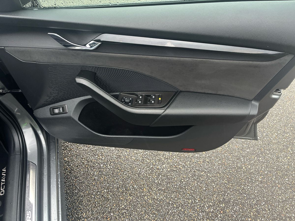 2024 Skoda Octavia - image 16