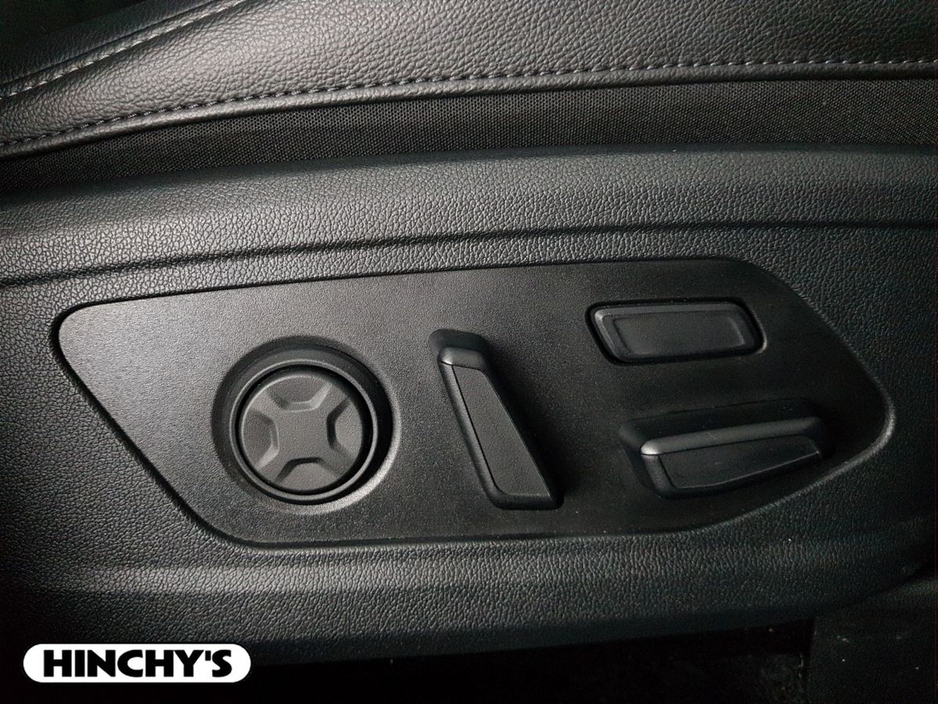 2025 Kia Sorento - image 26