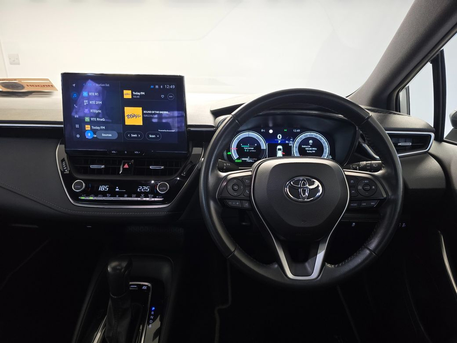 2023 Toyota Corolla Hybrid Luna H/B Automatic €24,750