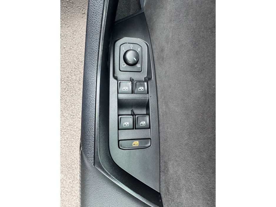 2021 Skoda Kodiaq - image 27