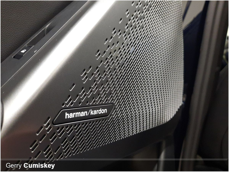 2025 BMW 5 Series - image 12