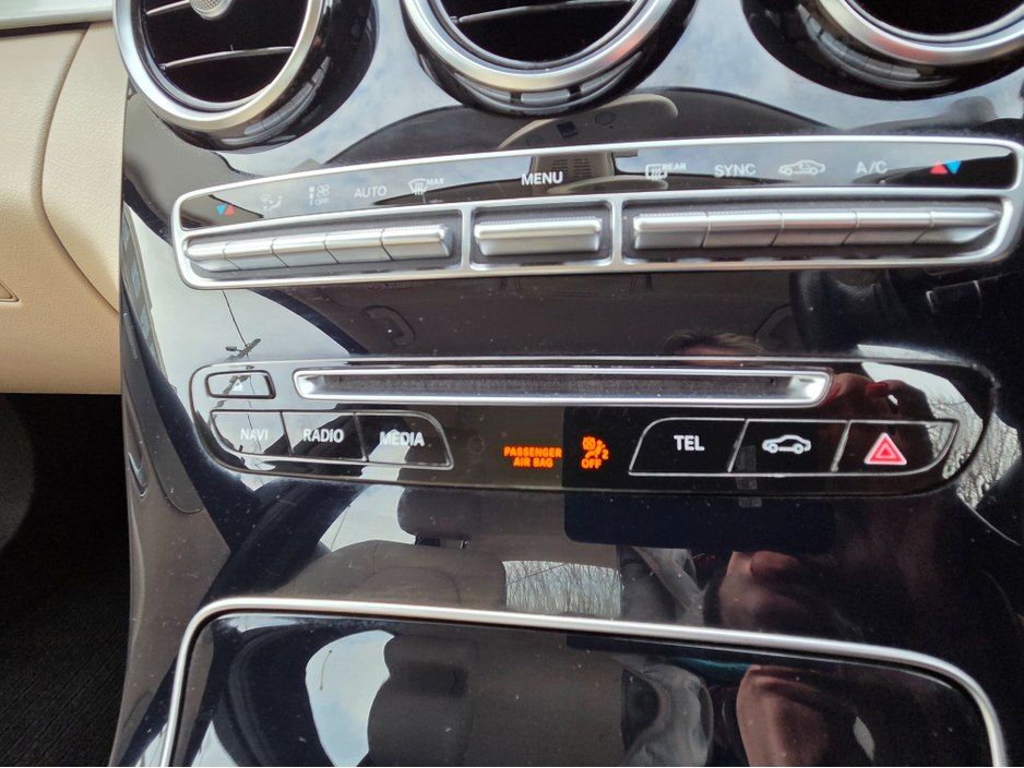 2019 Mercedes-Benz C Class - image 36