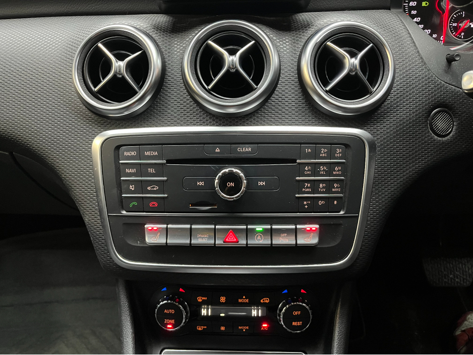 2016 Mercedes-Benz A Class €15950! 2016 MERCEDES-BENZ A180 1.6 AUTOMATIC / CRUISE CONTROL / REVERSE CAMERA / ELECTRIC MEMORY & HEATED SEATS €15,950