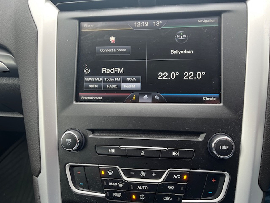 2016 Ford Mondeo - image 18