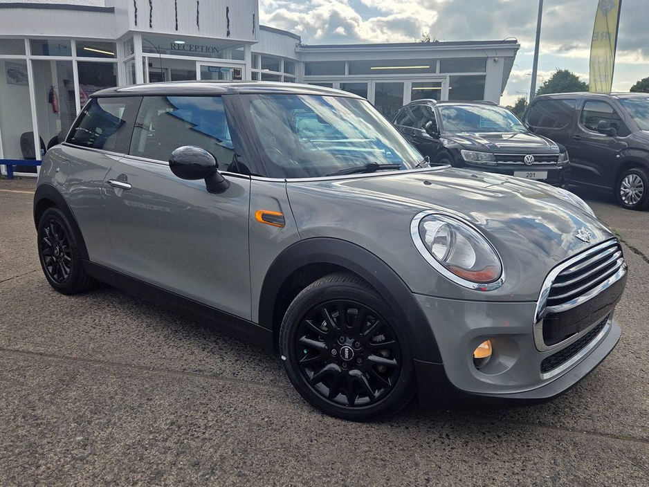 2017 MINI Cooper D  €13,950
