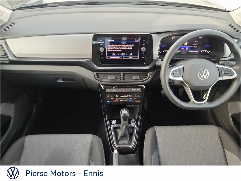 2025 Volkswagen T-Cross - image 4