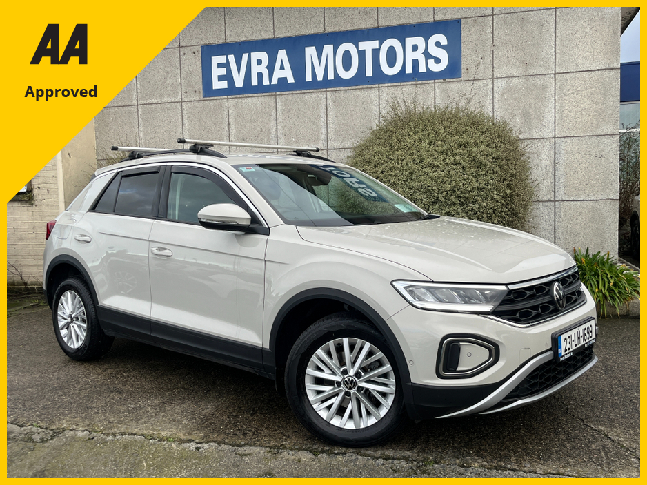 2023 Volkswagen T-Roc LIFE 2.0 TDI DIESEL €26,950