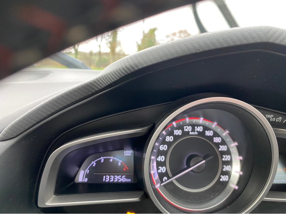 2016 Mazda Mazda3 1.5 D 105PS EXECUTIVE IPM 4 4DR €10,500