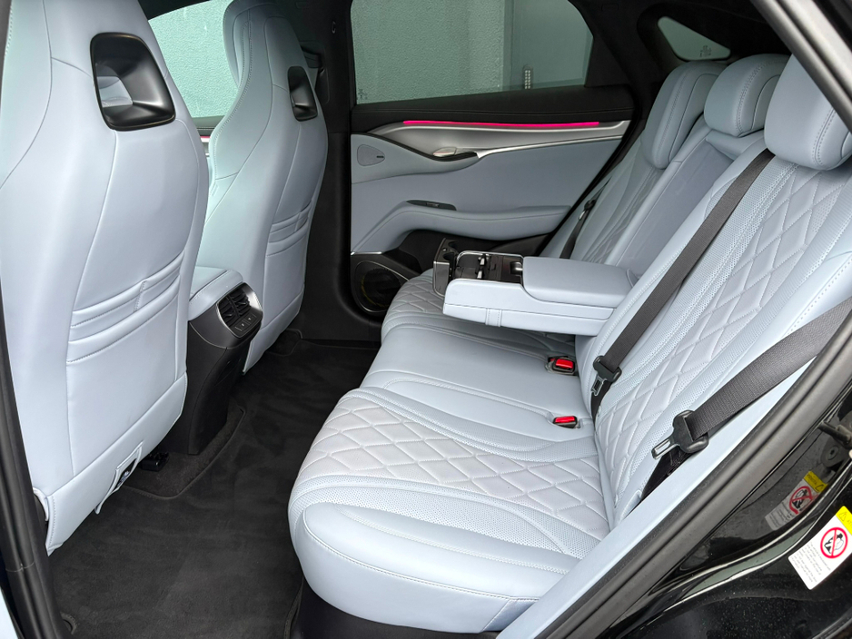 2025 BYD Sealion 7 - image 9