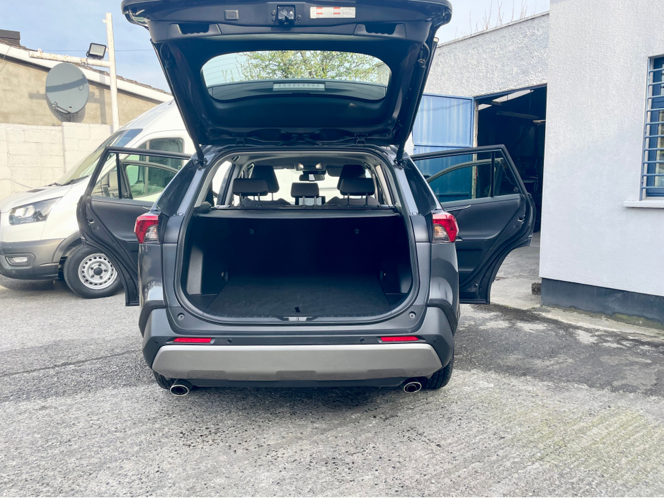 2024 Toyota Rav4 - image 20