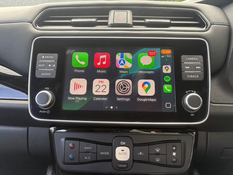 2022 Nissan Leaf - image 12