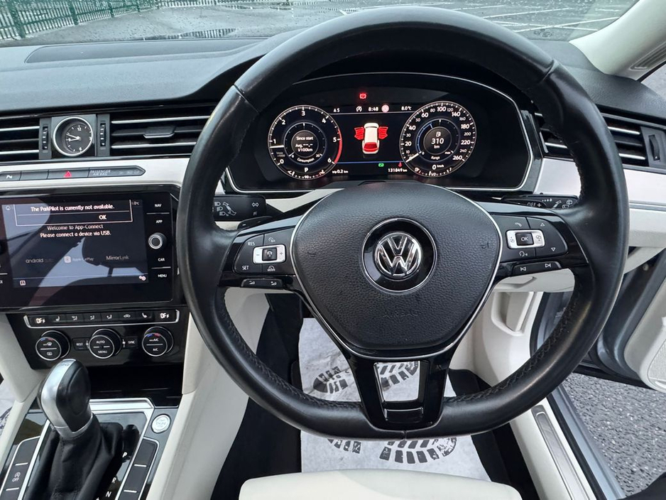 2018 Volkswagen Passat - image 16