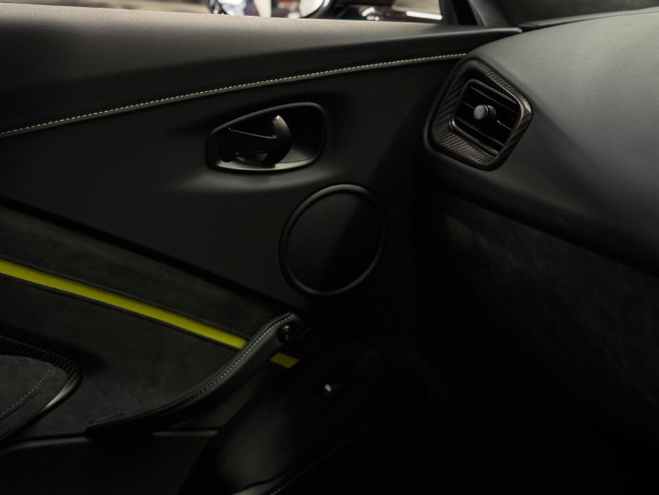 2024 Aston Martin Vantage F1 EDITION V8