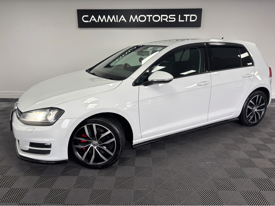 2014 Volkswagen Golf *VOLKSWAGEN GOLF* *DSG* *BT AUDIO* *AUTO LIGHTS* *REVERSE CAMERA* *AUTO HOLD* *NAV* *TRADE INS WELCOME* €13,950