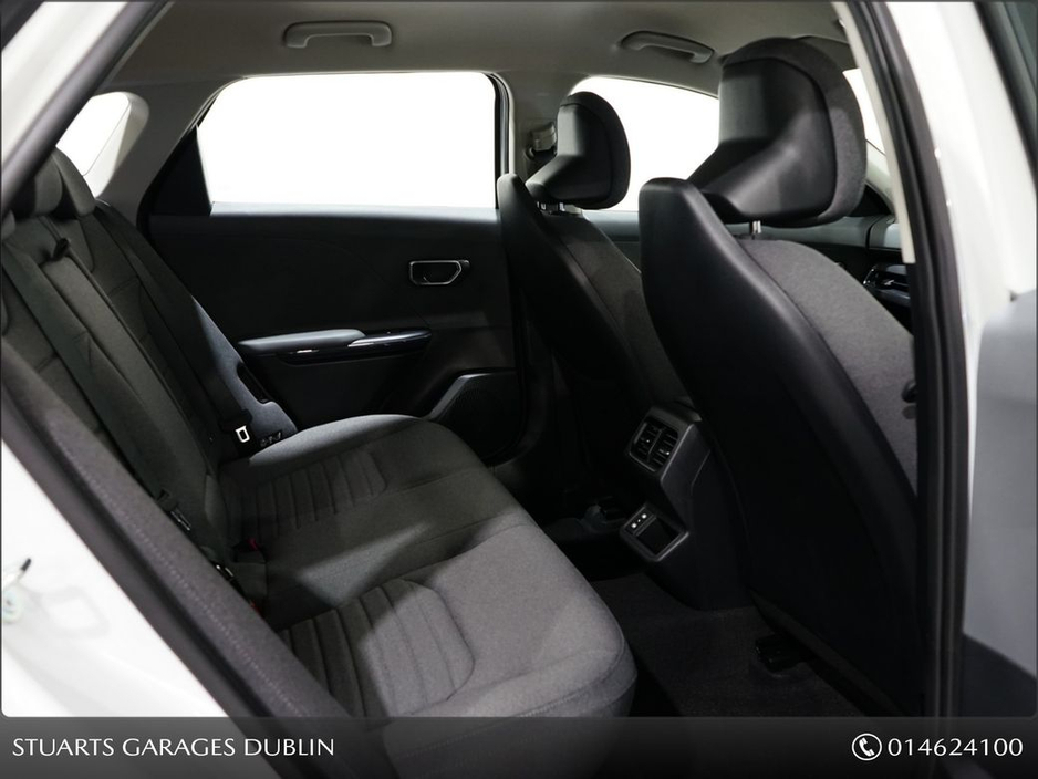 2026 Kia K4 - image 22