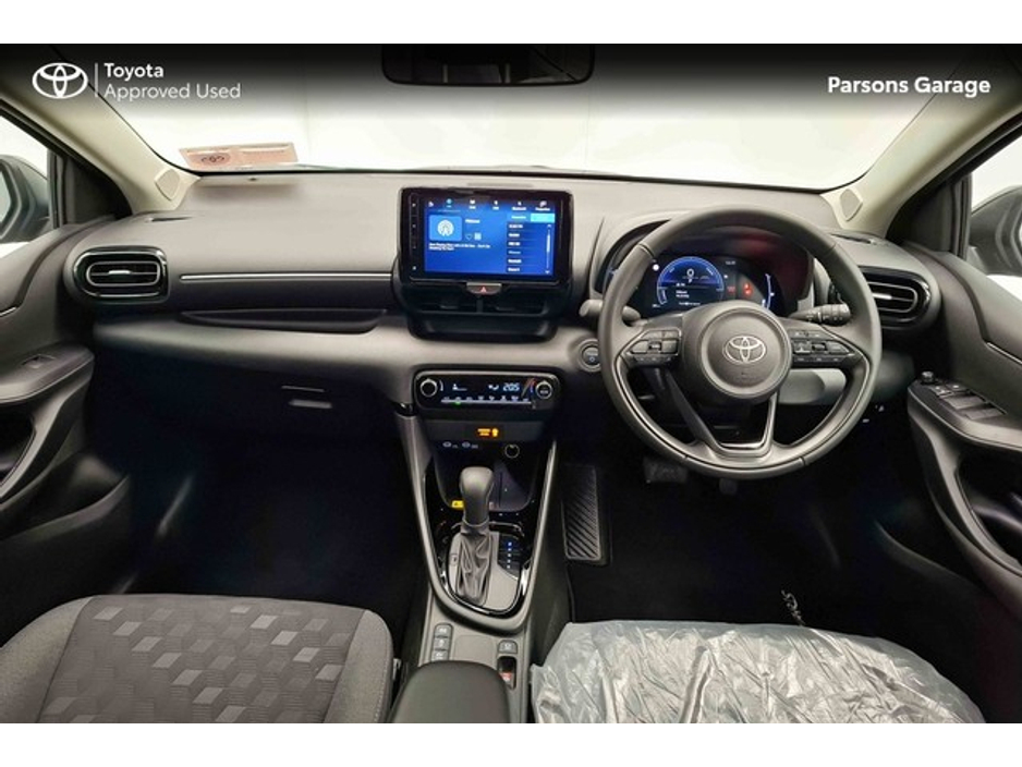 2026 Toyota Yaris - image 6