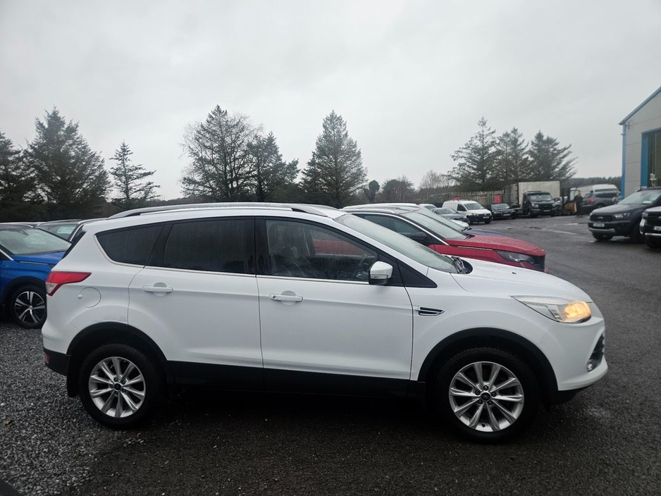 2016 Ford Kuga - image 6