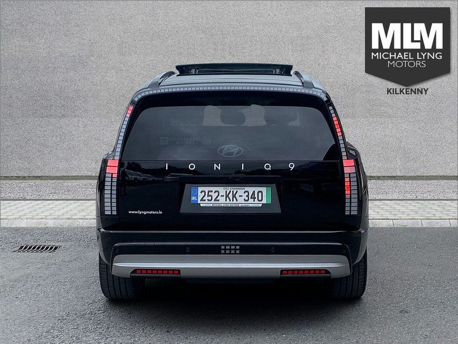 2025 Hyundai Ioniq 9  €71,995