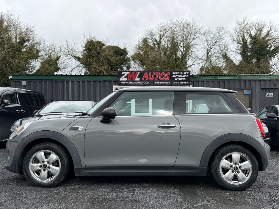 2017 MINI Hatch - image 4