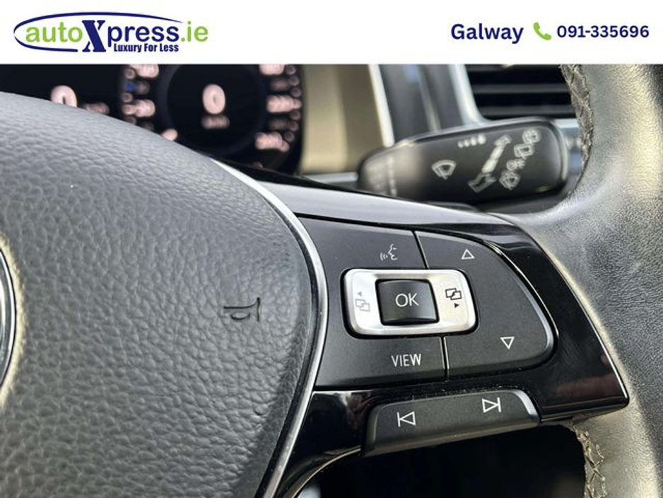 2019 Volkswagen Golf - image 8