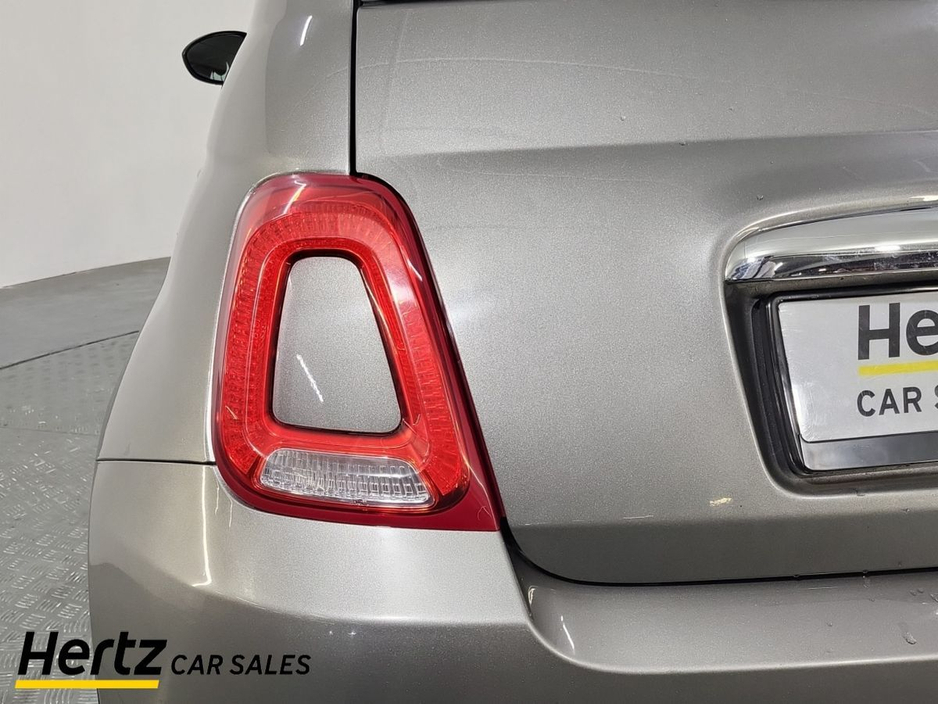 2023 Fiat 500 - image 8