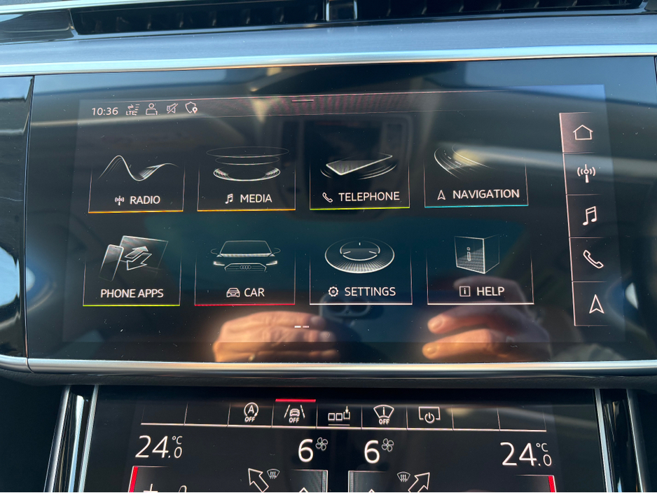2019 Audi A8 - image 15