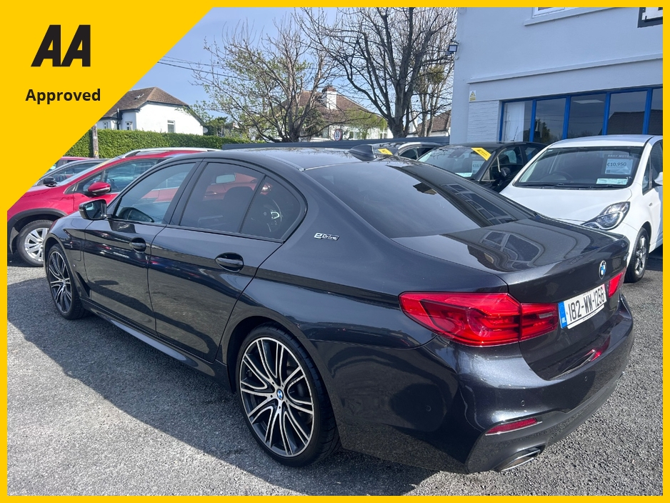 2018 BMW 5 Series - image 5