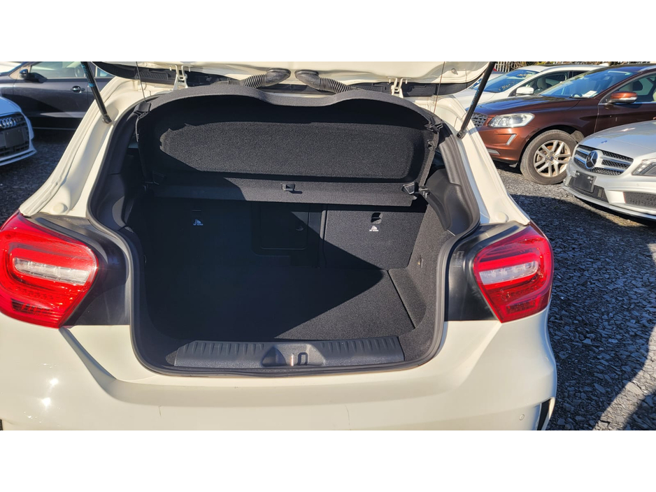 2014 Mercedes-Benz A Class - image 9