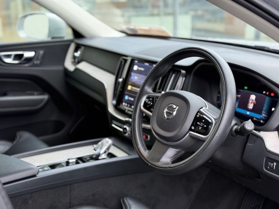 2021 Volvo XC60 B4 (197hp) AWD Inscription Momentum Auto €37,950