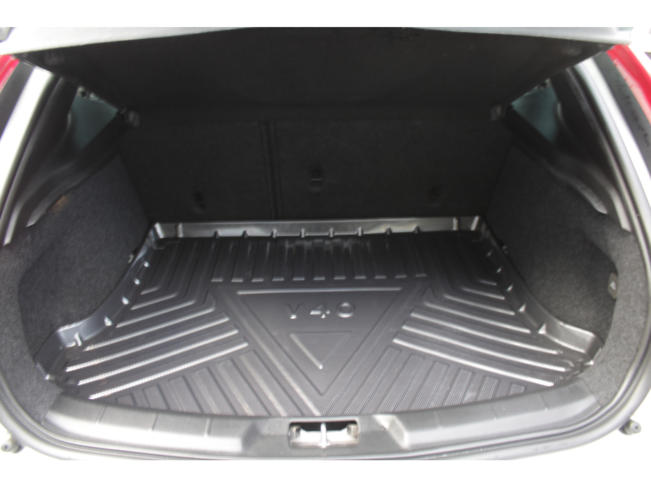 2016 Volvo V40 2.0D4 SPORT 5DR HATCHBACK AUTO HUGE SPEC  // 1 OWNER CAR // AS NEW CONDITION THROUGHOUT // BUY WITH CONFIDENCE AA AND SIMI APPROVED DEALER 2025 // FINANCE ARRANGED // €14,950