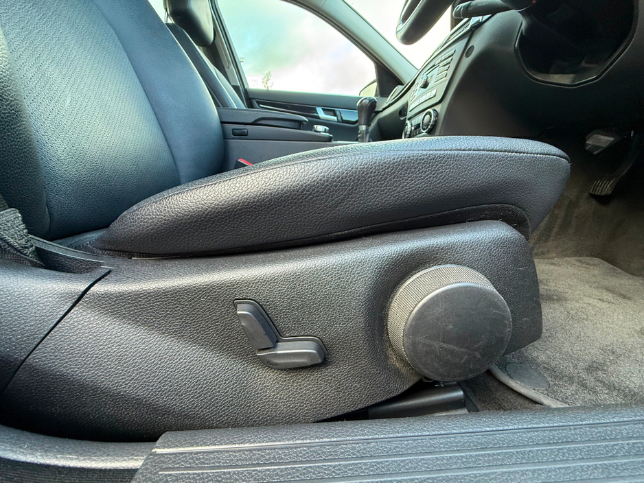 2014 Mercedes-Benz C Class - image 13