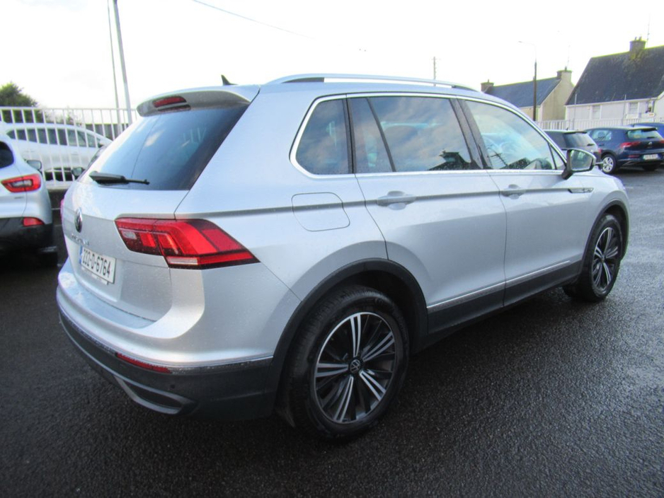 2023 Volkswagen Tiguan Life 2.0tdi M6F 122HP 5 €33,990