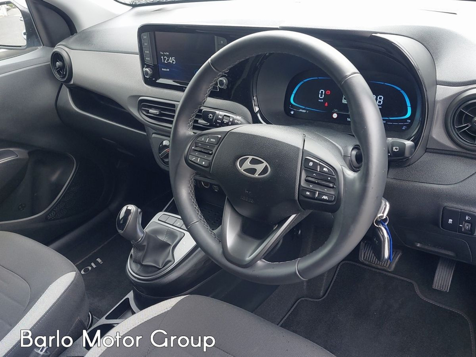 2025 Hyundai i10 - image 13