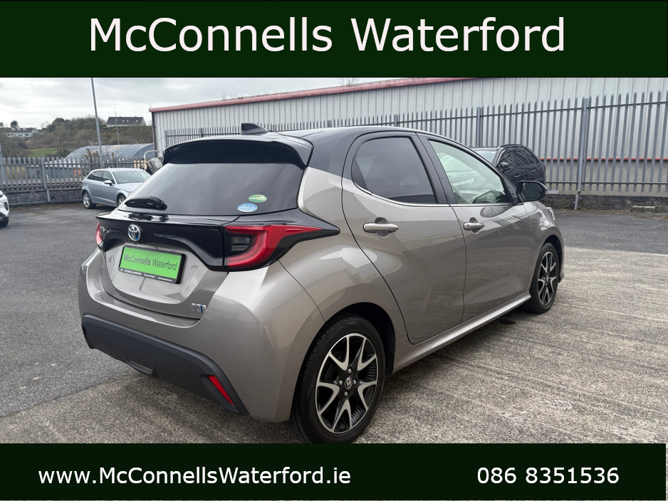 2020 Toyota Yaris - image 6